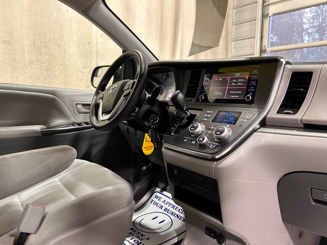 Toyota Sienna L FWD 7-Passenger (Natl) 2018