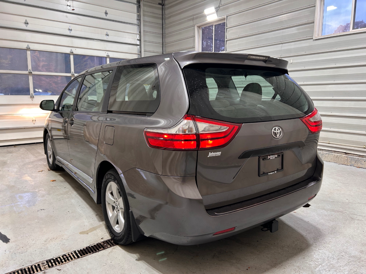 Toyota Sienna L FWD 7-Passenger (Natl) 2018