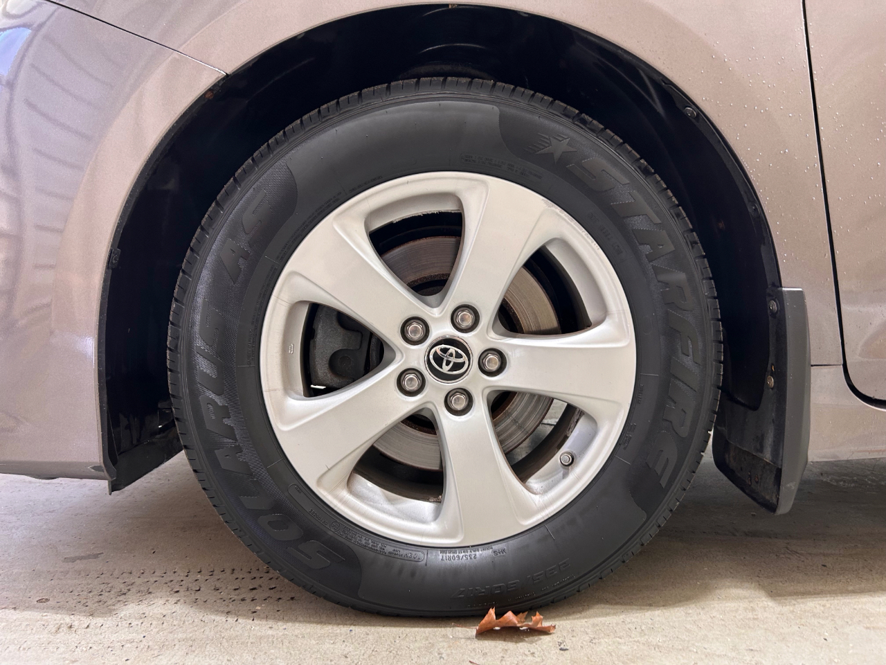 Toyota Sienna L FWD 7-Passenger (Natl) 2018