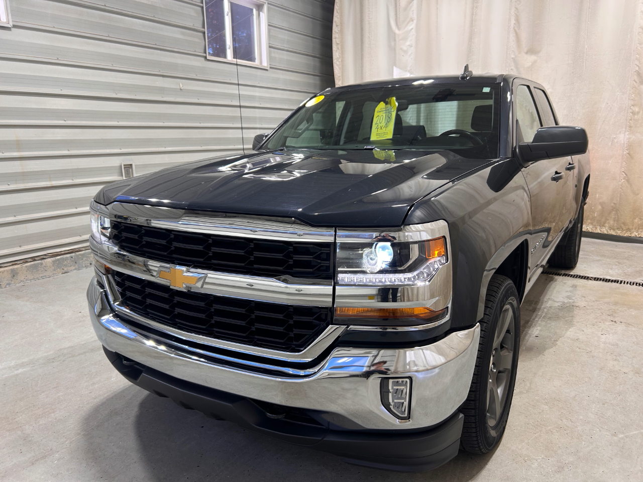 Chevrolet Silverado 1500 4WD Double Cab 143.5" LT w/1LT 2018 Chevrolet Silverado 1500 4WD Double Cab 143.5" LT w/1LT 2018