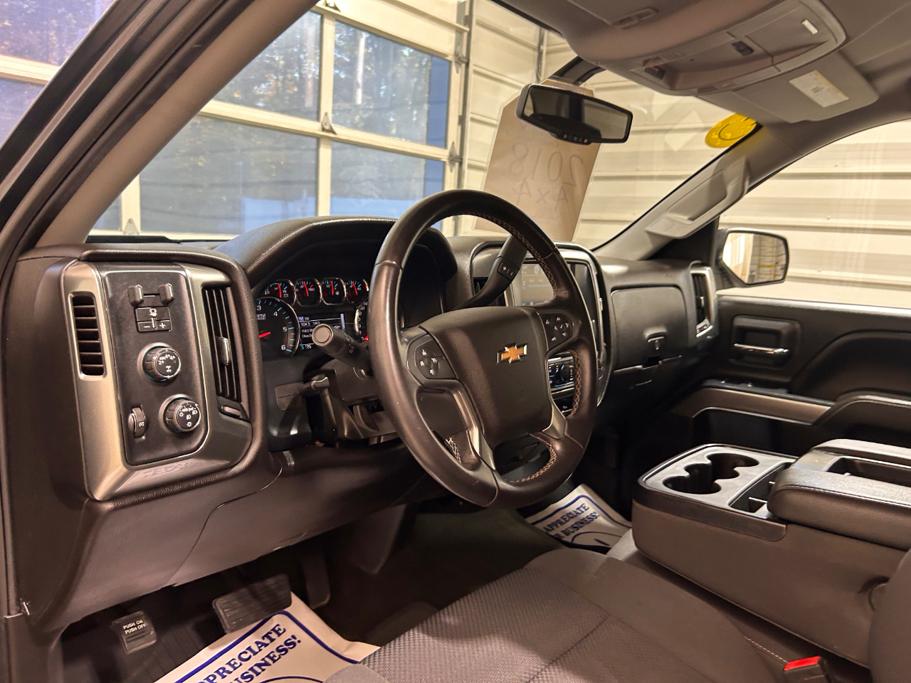 Chevrolet Silverado 1500 4WD Double Cab 143.5" LT w/1LT 2018 Chevrolet Silverado 1500 4WD Double Cab 143.5" LT w/1LT 2018