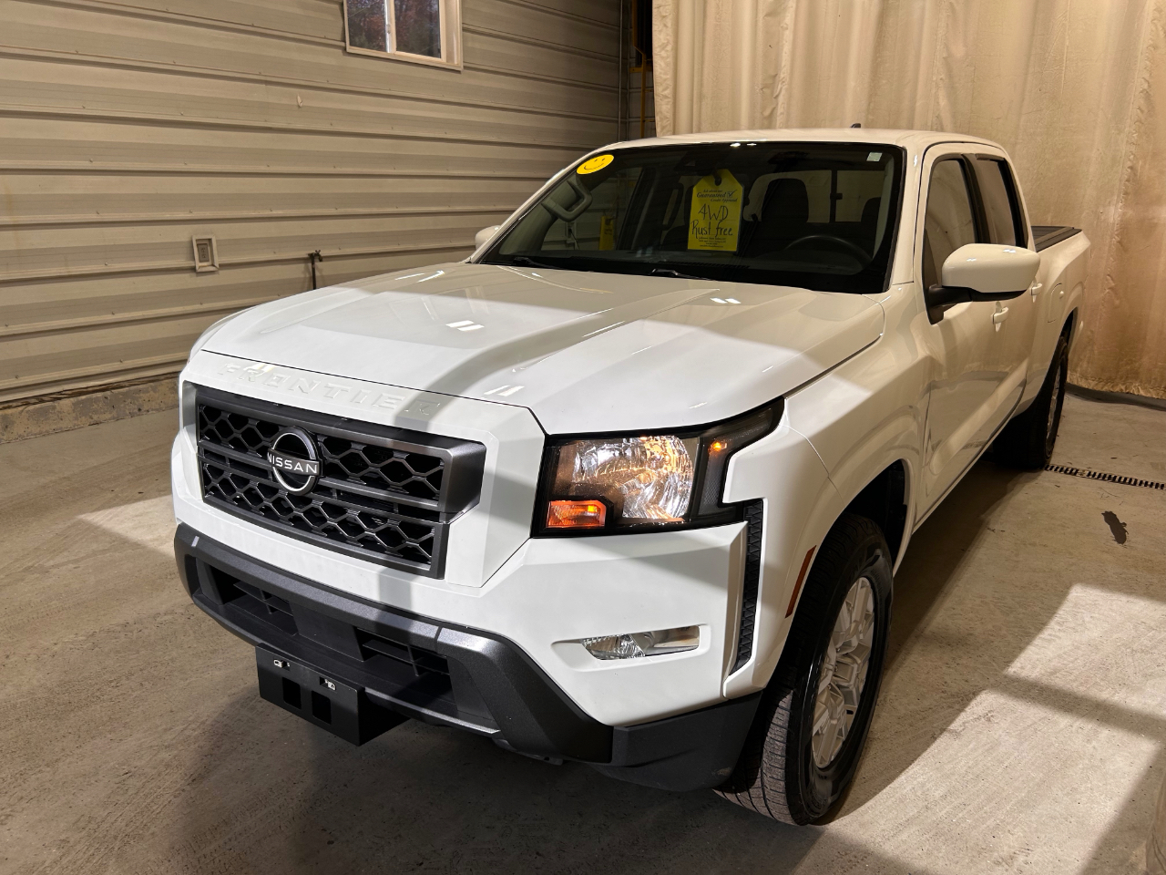 Nissan Frontier Crew Cab 4x4 SV Auto Long Bed 2022