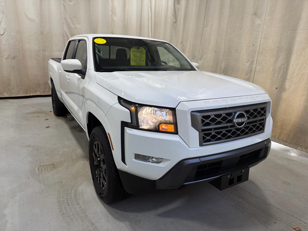 Nissan Frontier Crew Cab 4x4 SV Auto Long Bed 2022