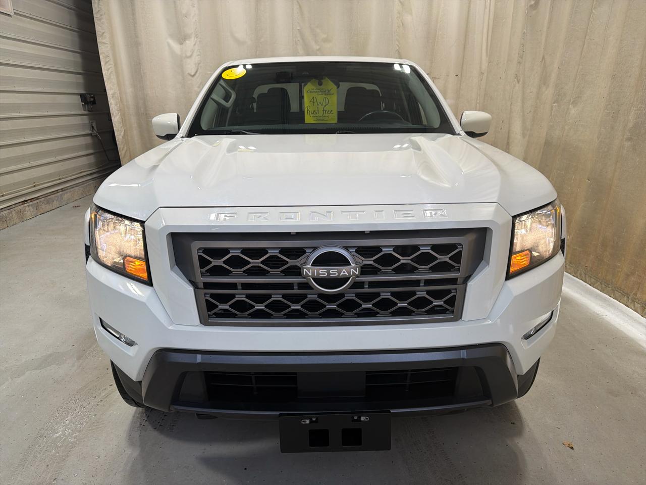 Nissan Frontier Crew Cab 4x4 SV Auto Long Bed 2022