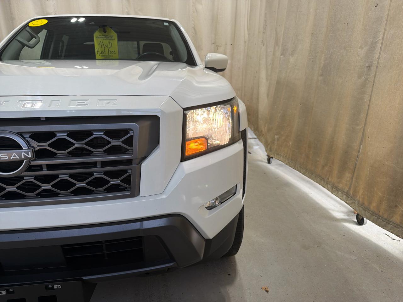 Nissan Frontier Crew Cab 4x4 SV Auto Long Bed 2022