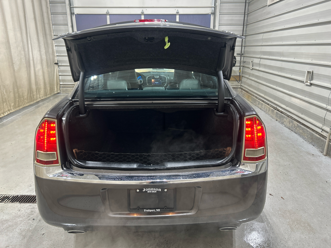Chrysler 300 4dr Sdn AWD 2013