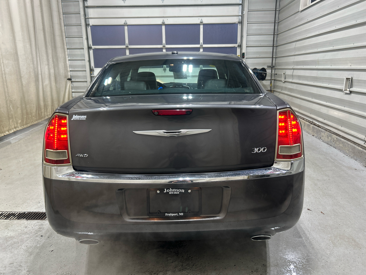 Chrysler 300 4dr Sdn AWD 2013