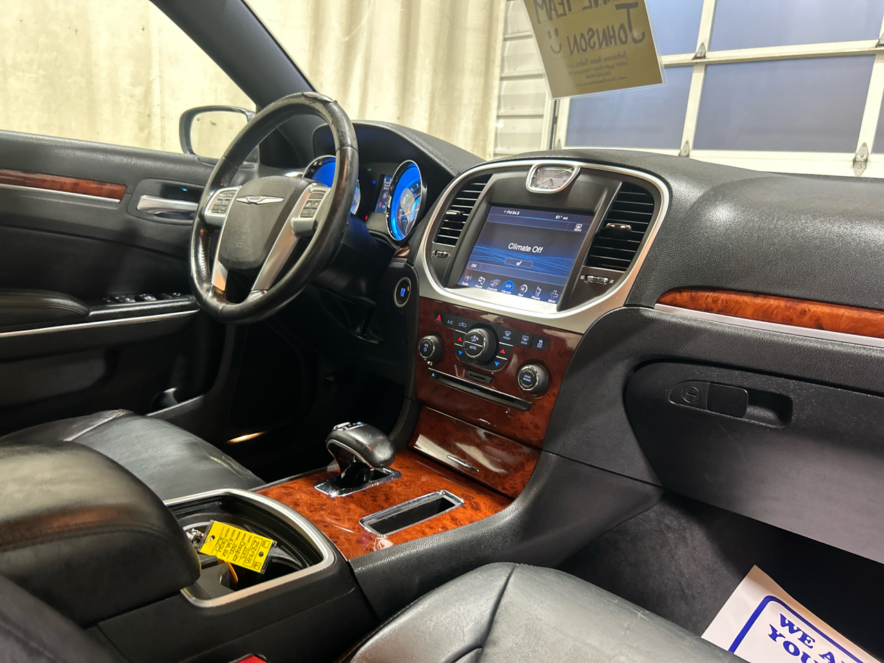 Chrysler 300 4dr Sdn AWD 2013