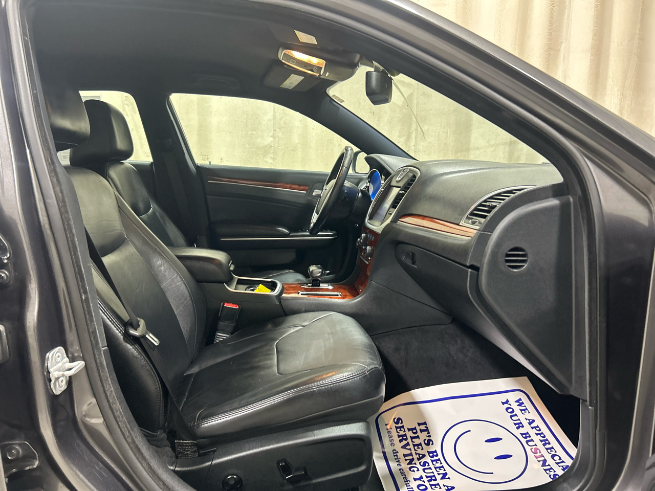 Chrysler 300 4dr Sdn AWD 2013