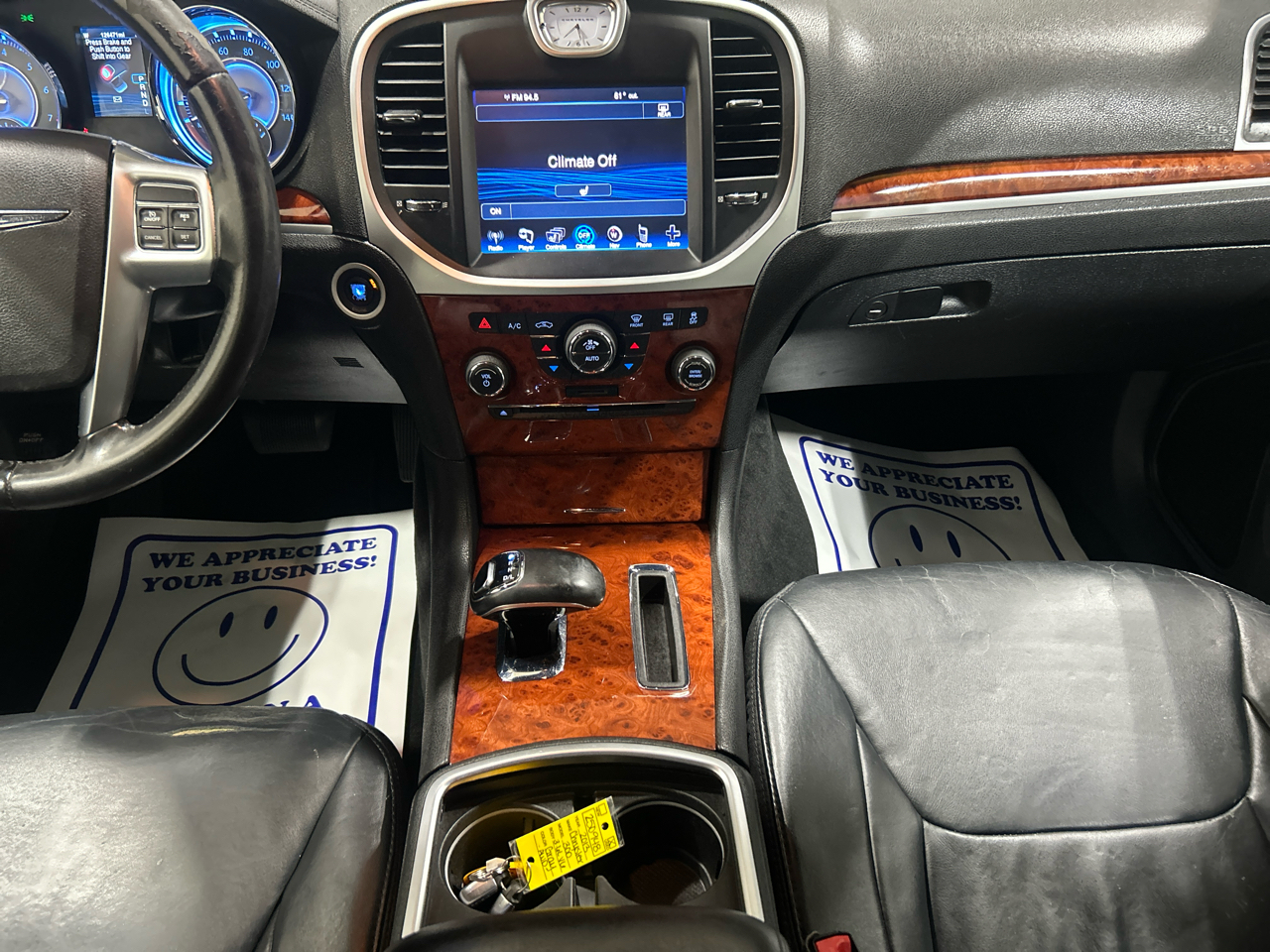 Chrysler 300 4dr Sdn AWD 2013