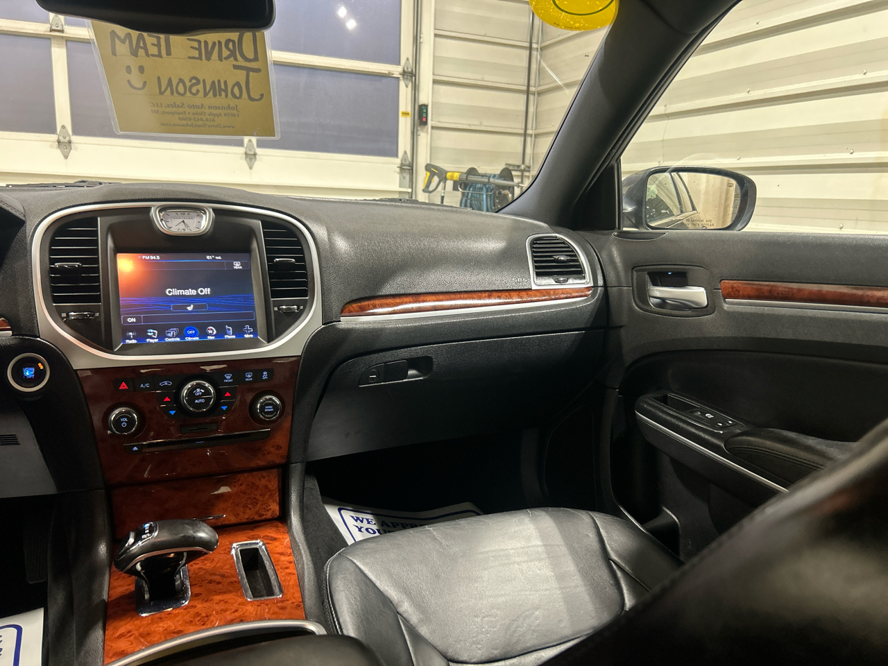 Chrysler 300 4dr Sdn AWD 2013