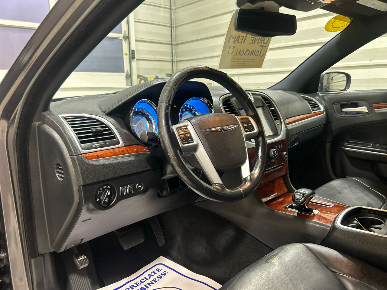 Chrysler 300 4dr Sdn AWD 2013