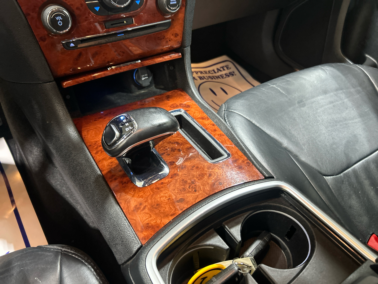 Chrysler 300 4dr Sdn AWD 2013