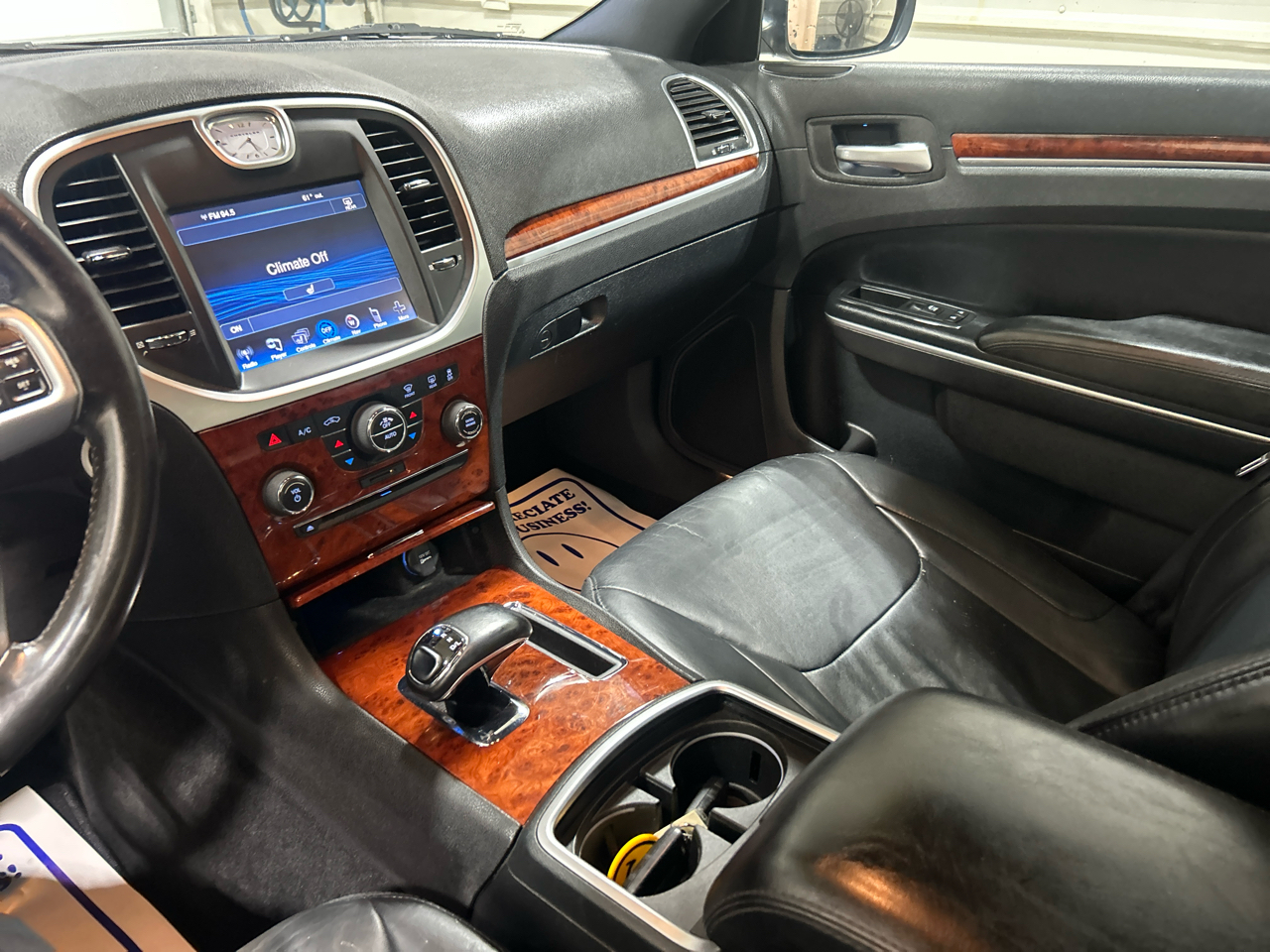 Chrysler 300 4dr Sdn AWD 2013