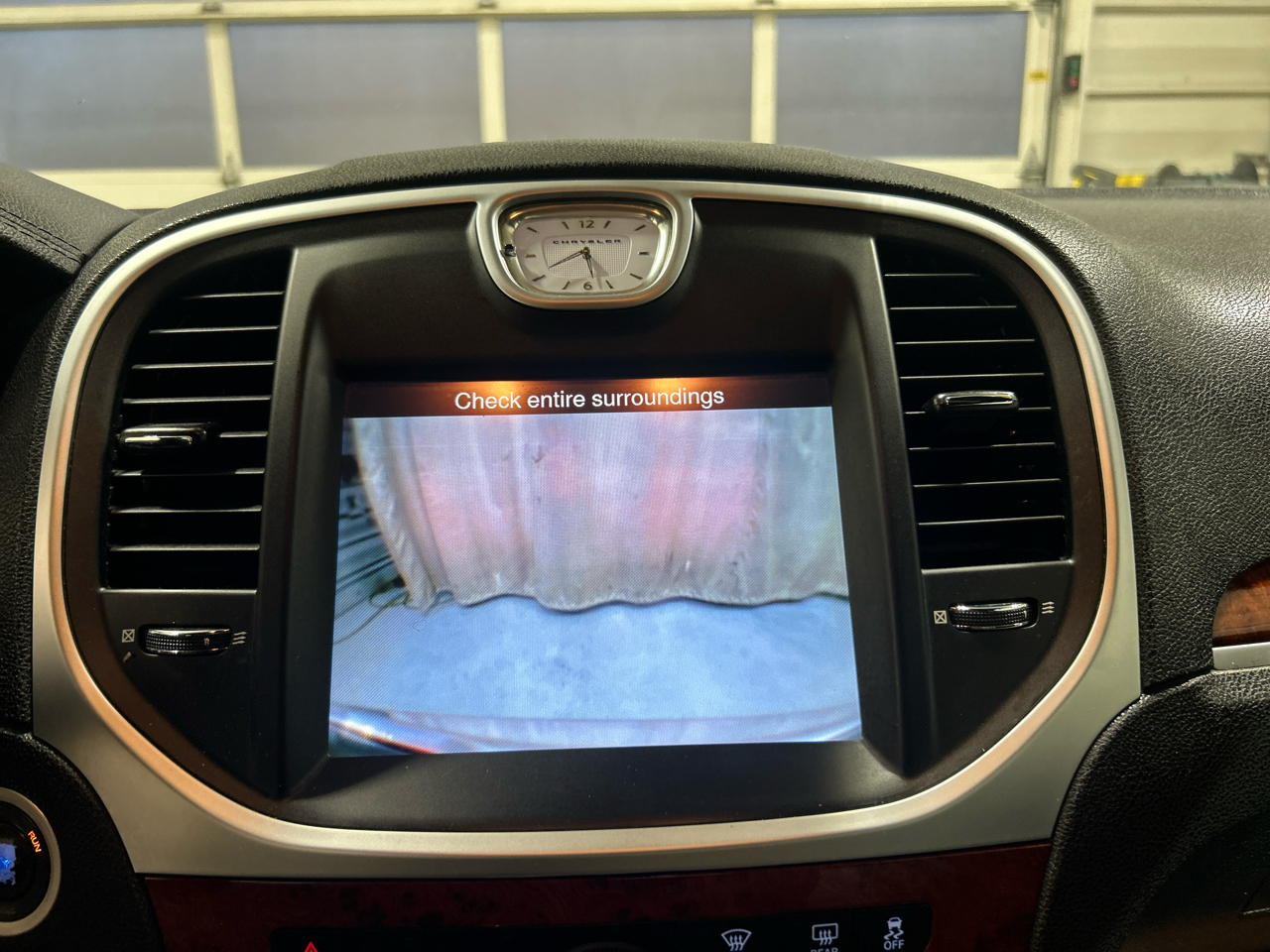 Chrysler 300 4dr Sdn AWD 2013