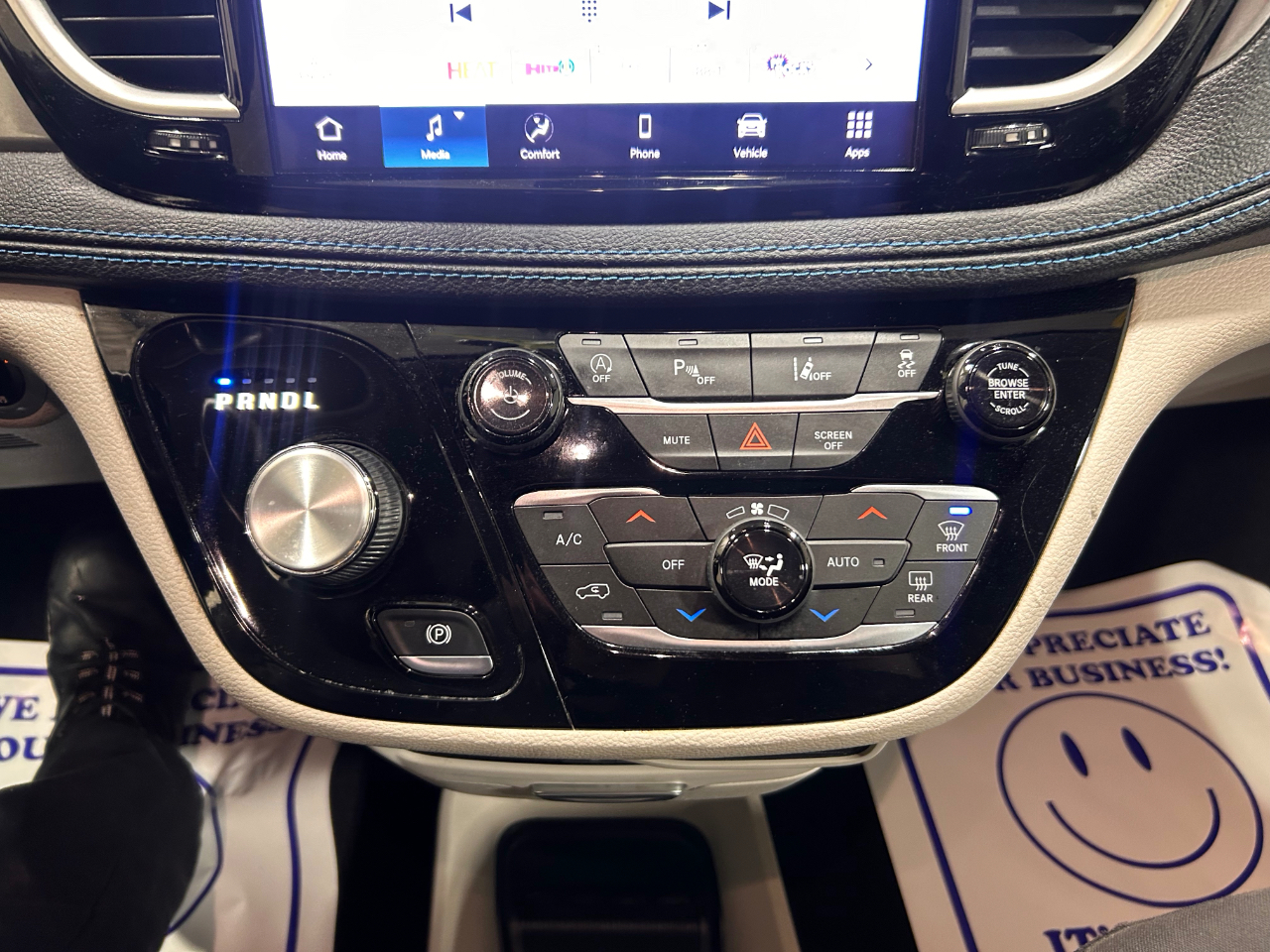 Chrysler Pacifica Touring FWD 2021