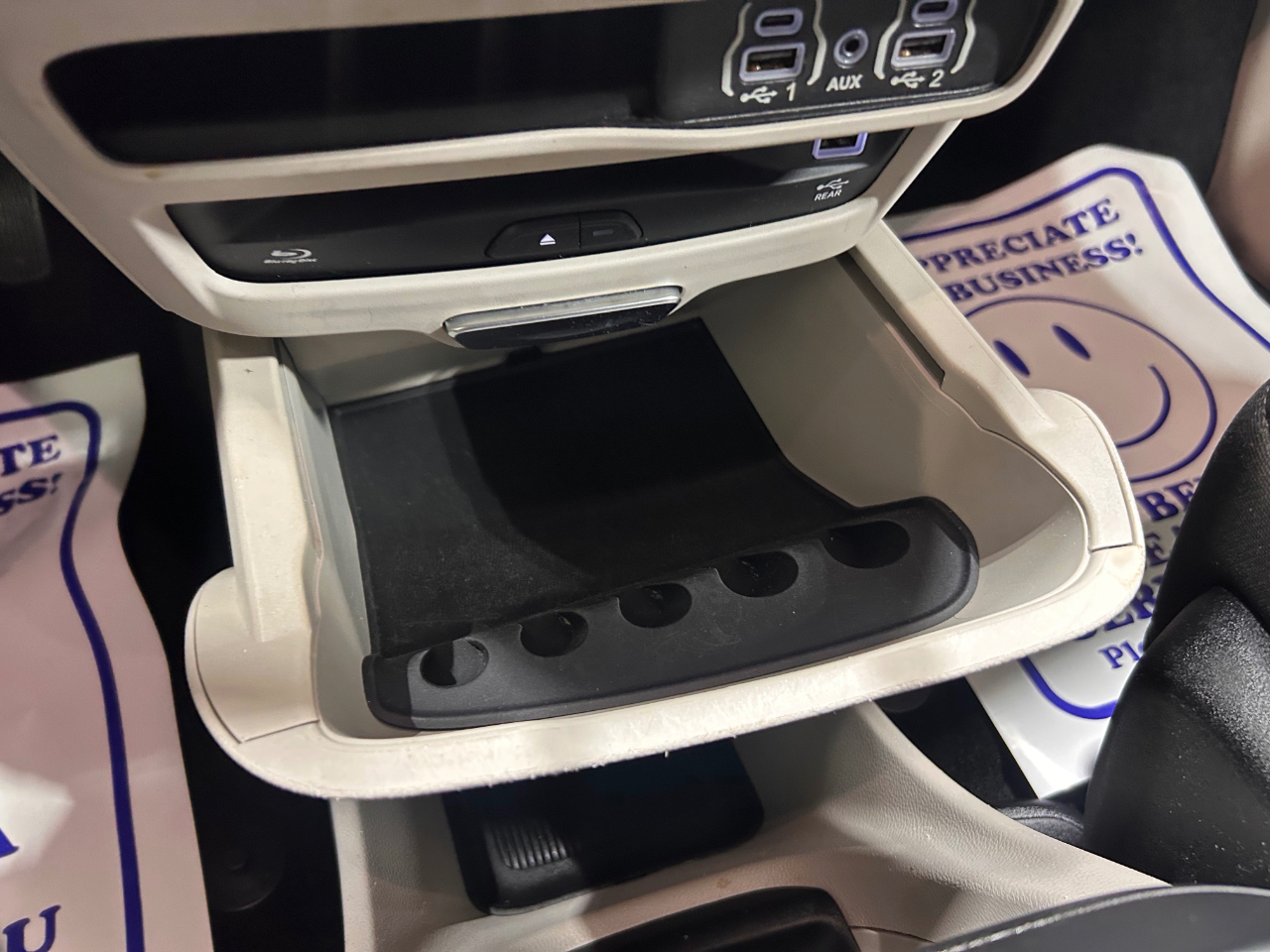 Chrysler Pacifica Touring FWD 2021