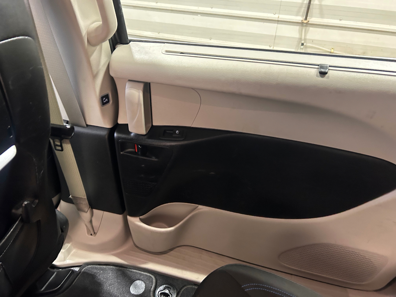 Chrysler Pacifica Touring FWD 2021