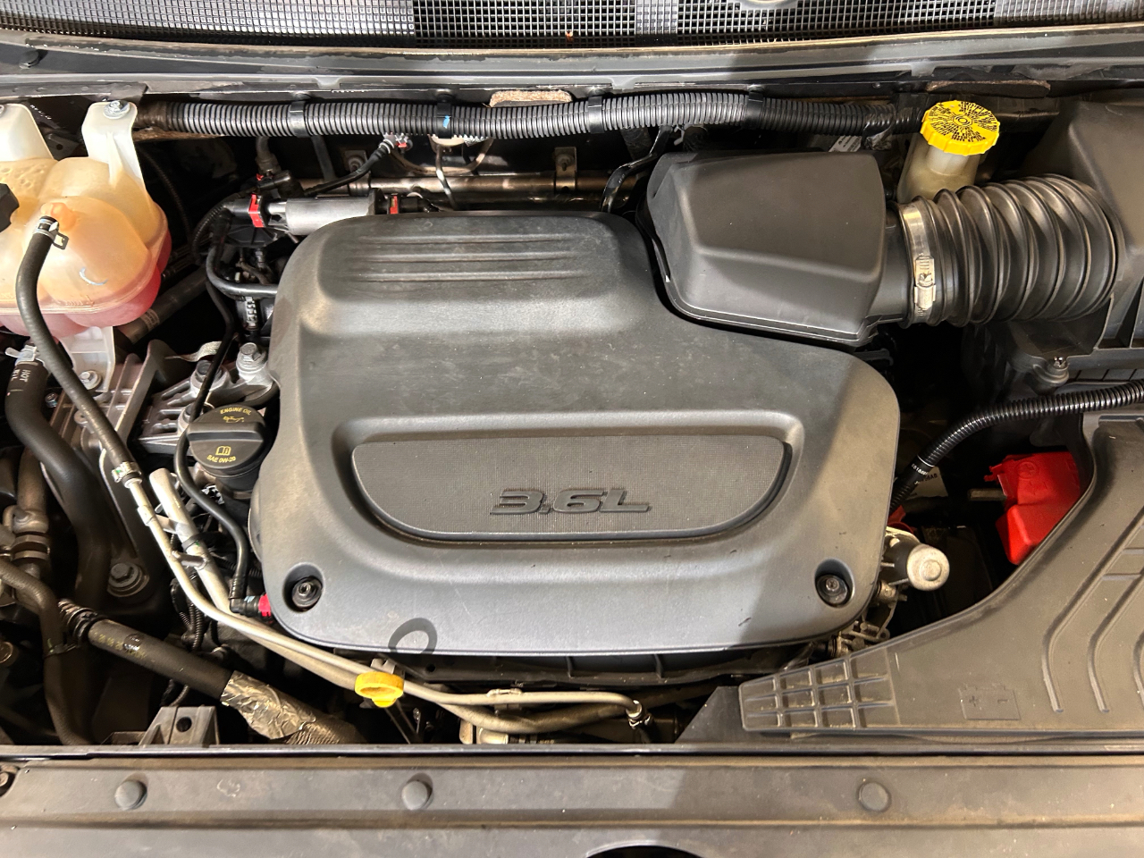 Chrysler Pacifica Touring FWD 2021