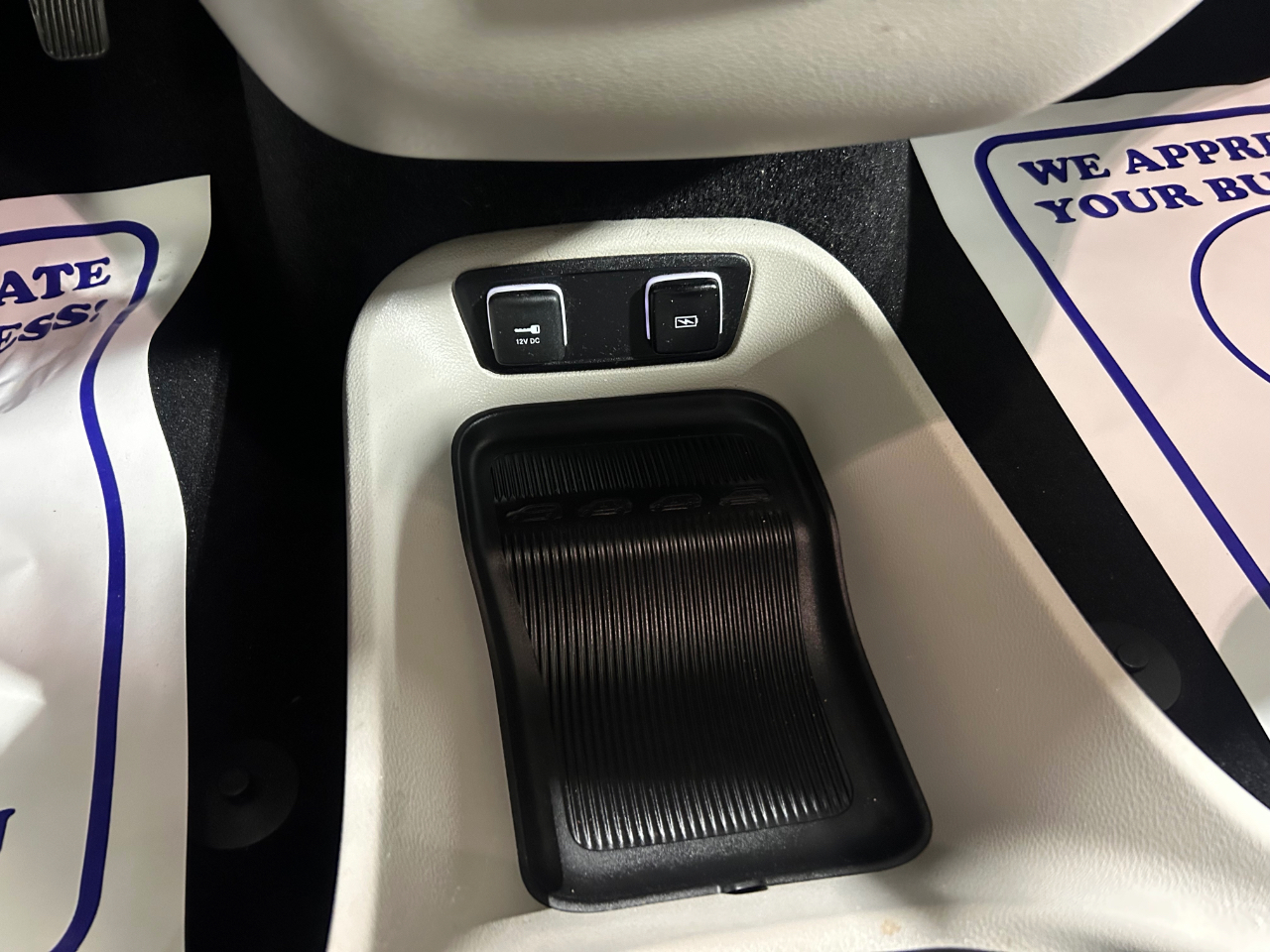 Chrysler Pacifica Touring FWD 2021