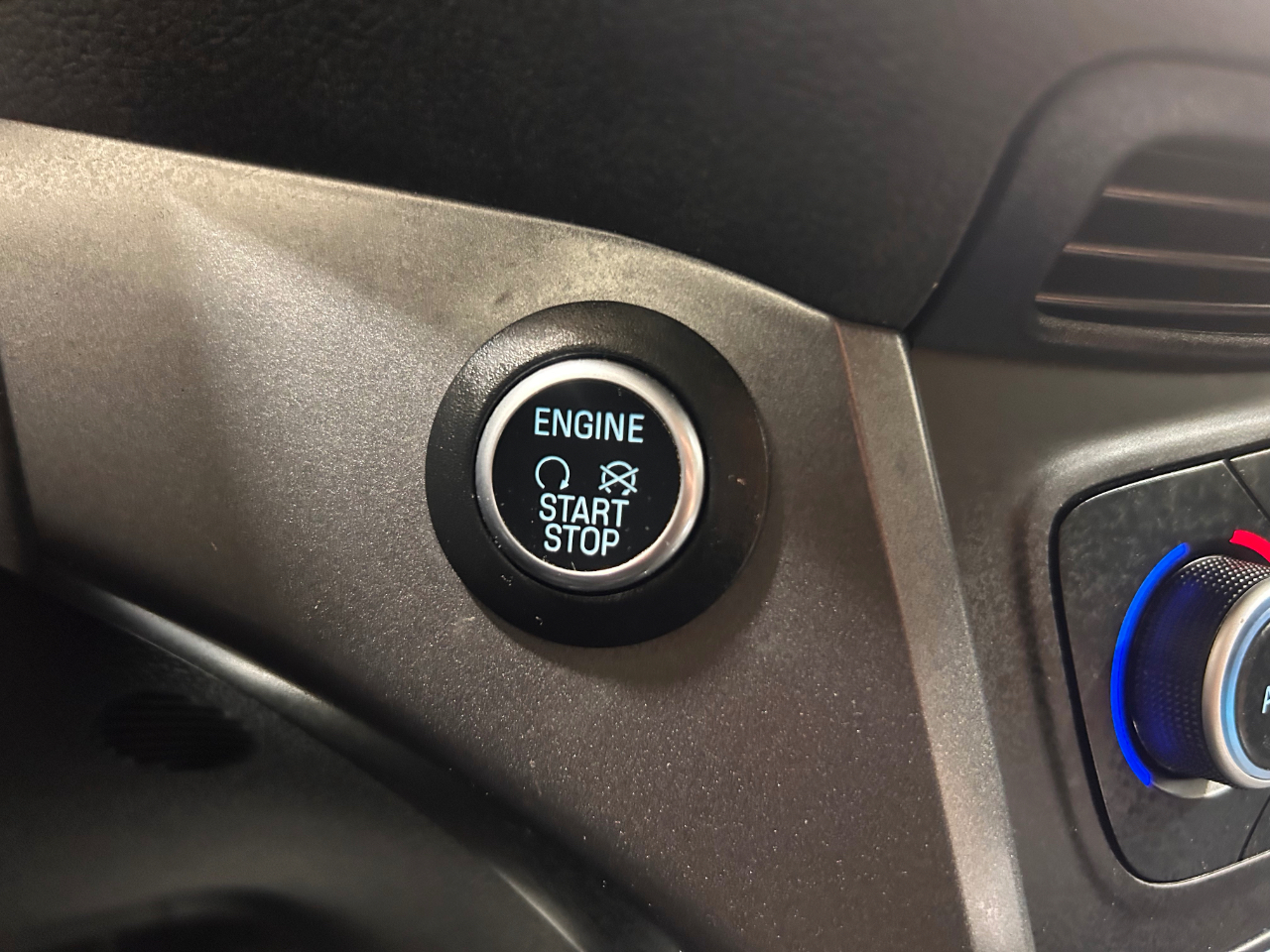 Ford Escape SEL 4WD 2019