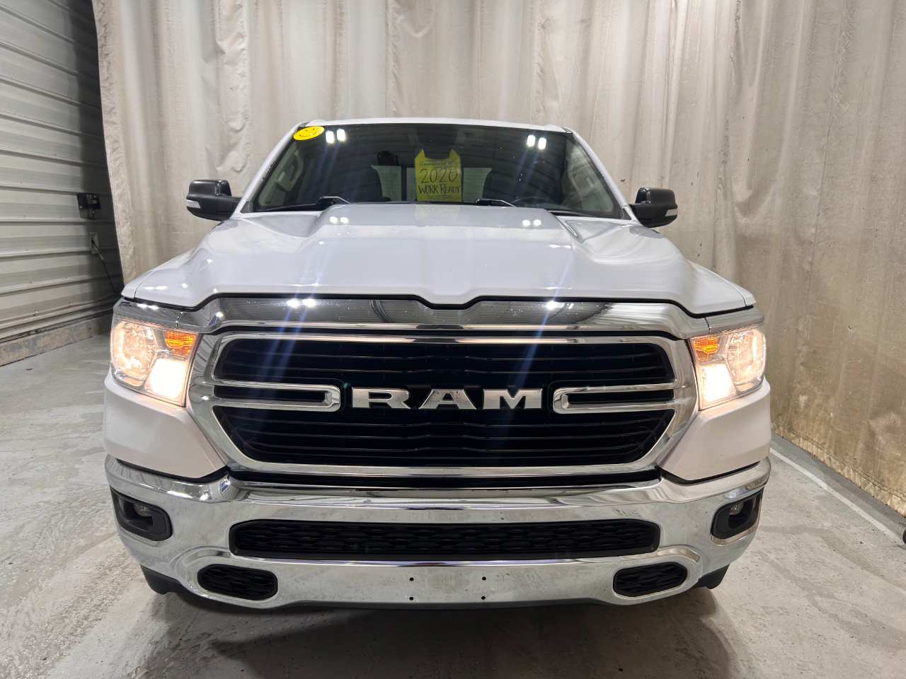 RAM 1500 Big Horn 4x4 Quad Cab 6'4" Box 2020