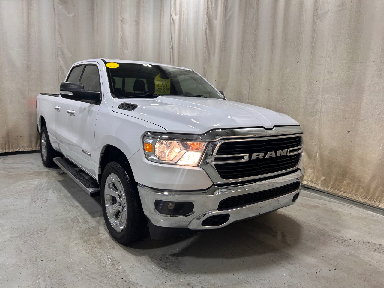 RAM 1500 Big Horn 4x4 Quad Cab 6'4" Box 2020