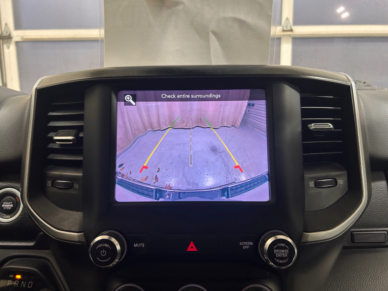 RAM 1500 Big Horn 4x4 Quad Cab 6'4" Box 2020