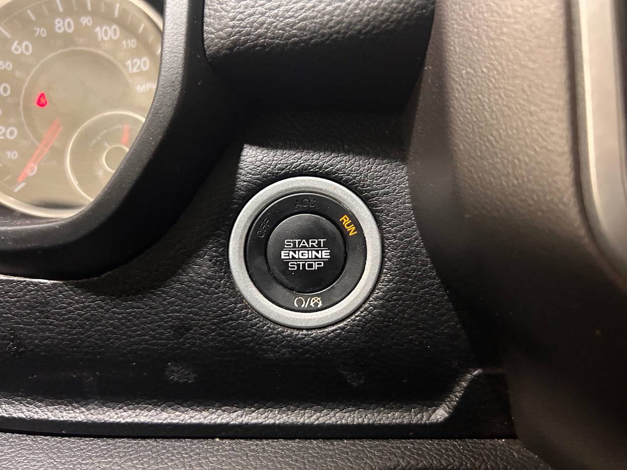 RAM 1500 Big Horn 4x4 Quad Cab 6'4" Box 2020