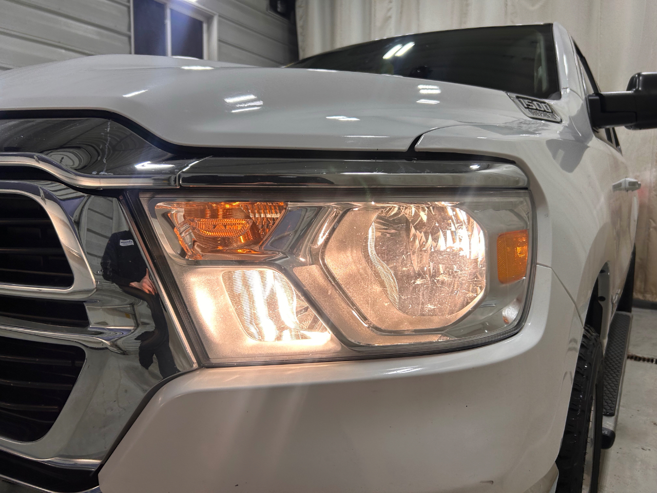 RAM 1500 Big Horn 4x4 Quad Cab 6'4" Box 2020