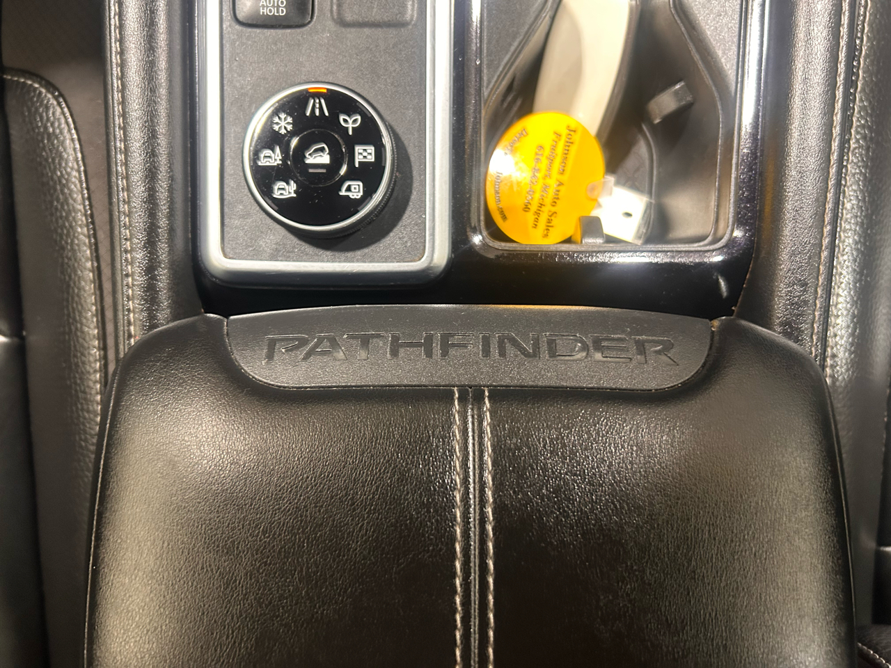 Nissan Pathfinder SL 4WD 2023