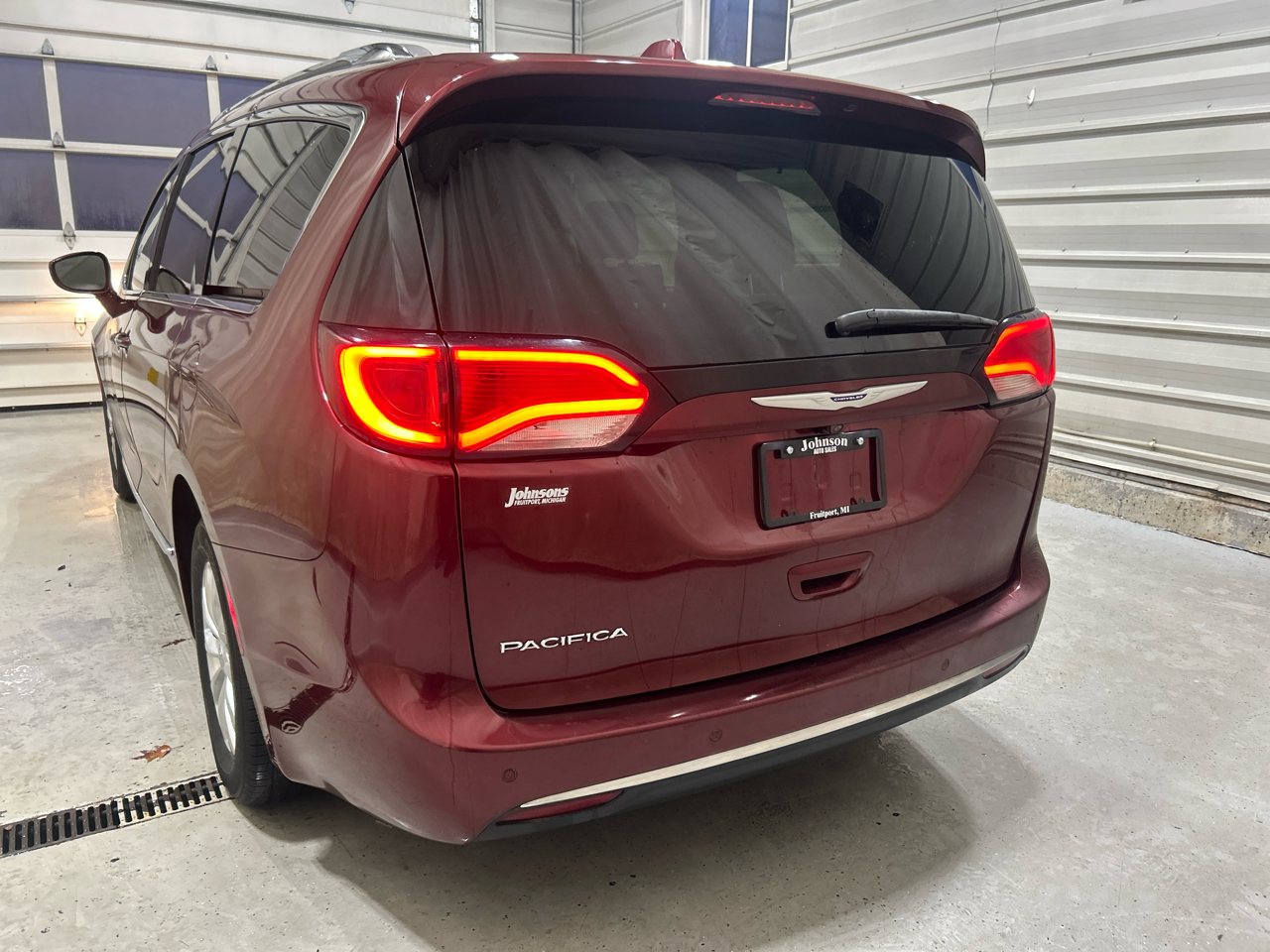 Chrysler Pacifica Touring L FWD 2019