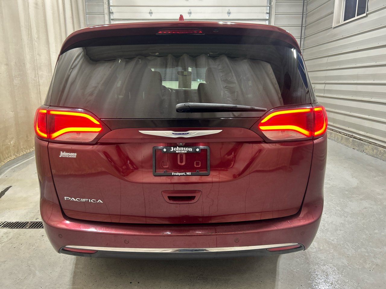 Chrysler Pacifica Touring L FWD 2019