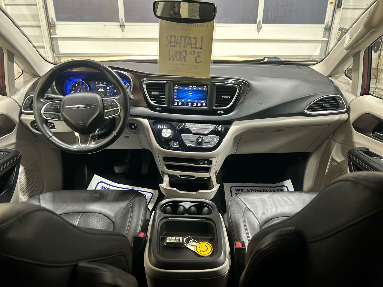 Chrysler Pacifica Touring L FWD 2019
