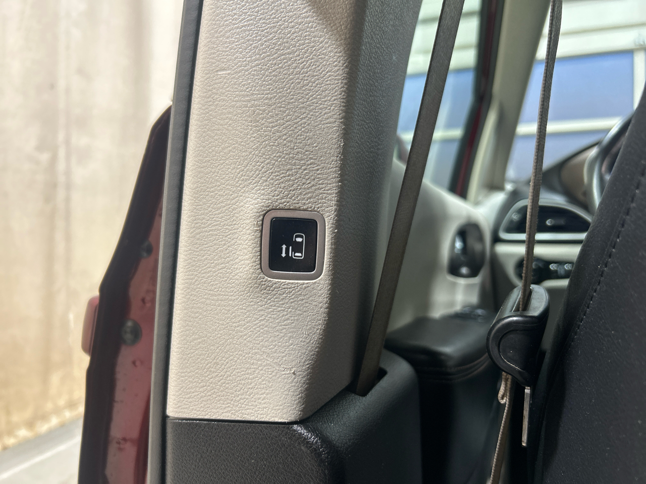 Chrysler Pacifica Touring L FWD 2019