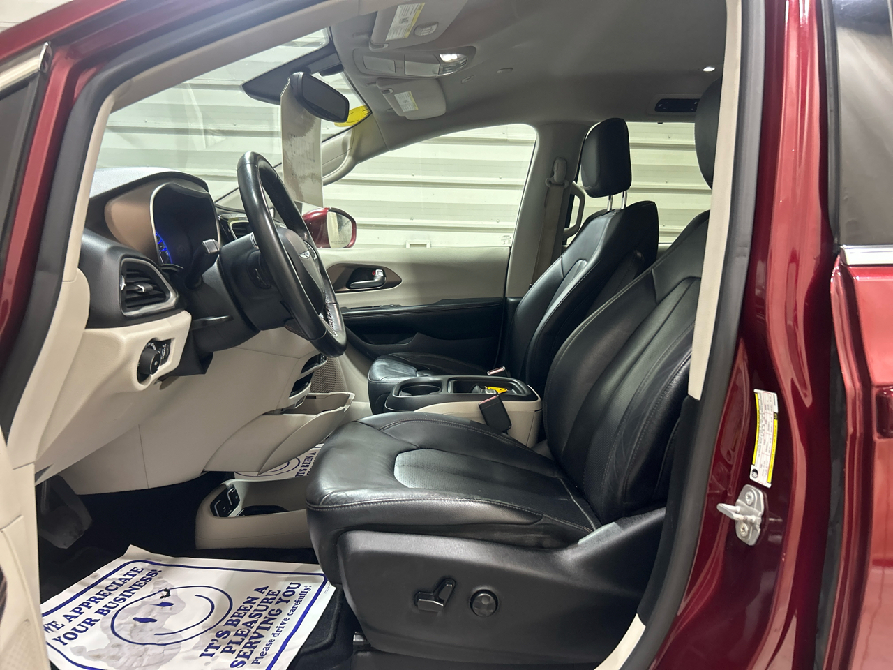 Chrysler Pacifica Touring L FWD 2019