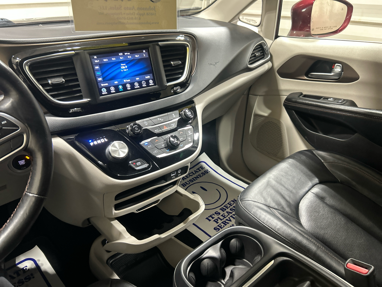 Chrysler Pacifica Touring L FWD 2019