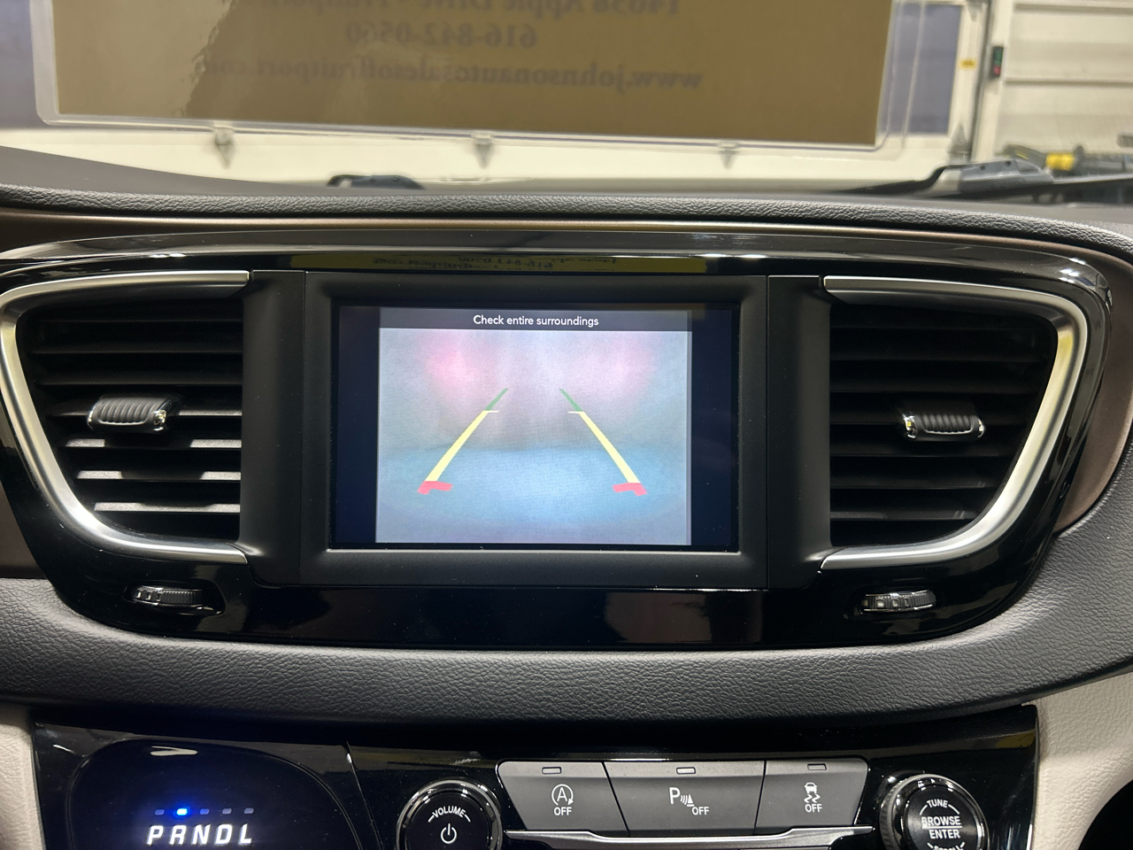 Chrysler Pacifica Touring L FWD 2019