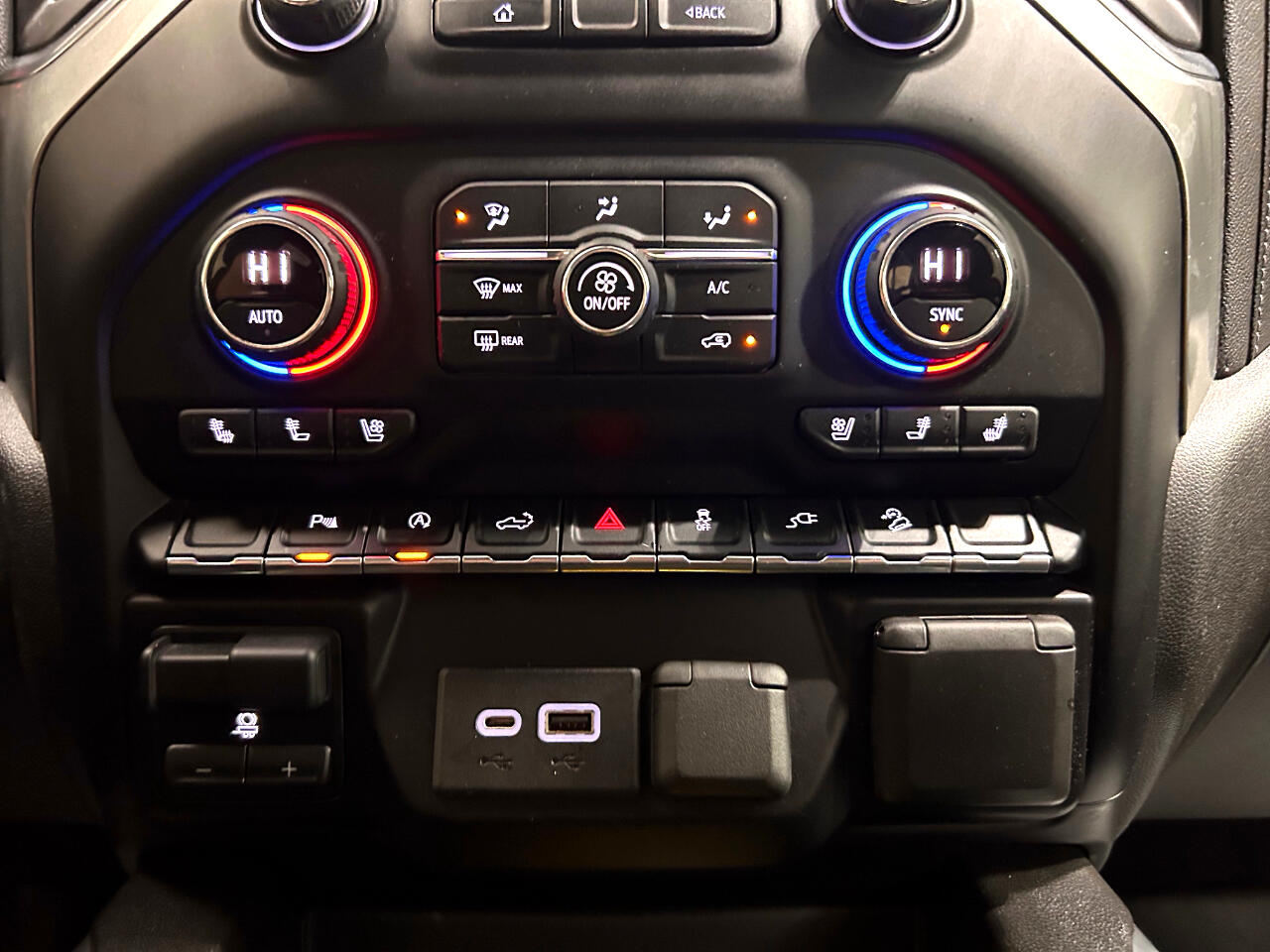 Chevrolet Silverado 1500 4WD Crew Cab 147" LTZ 2021