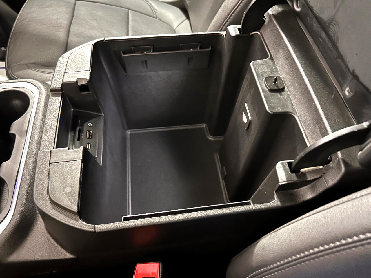 Chevrolet Silverado 1500 4WD Crew Cab 147" LTZ 2021