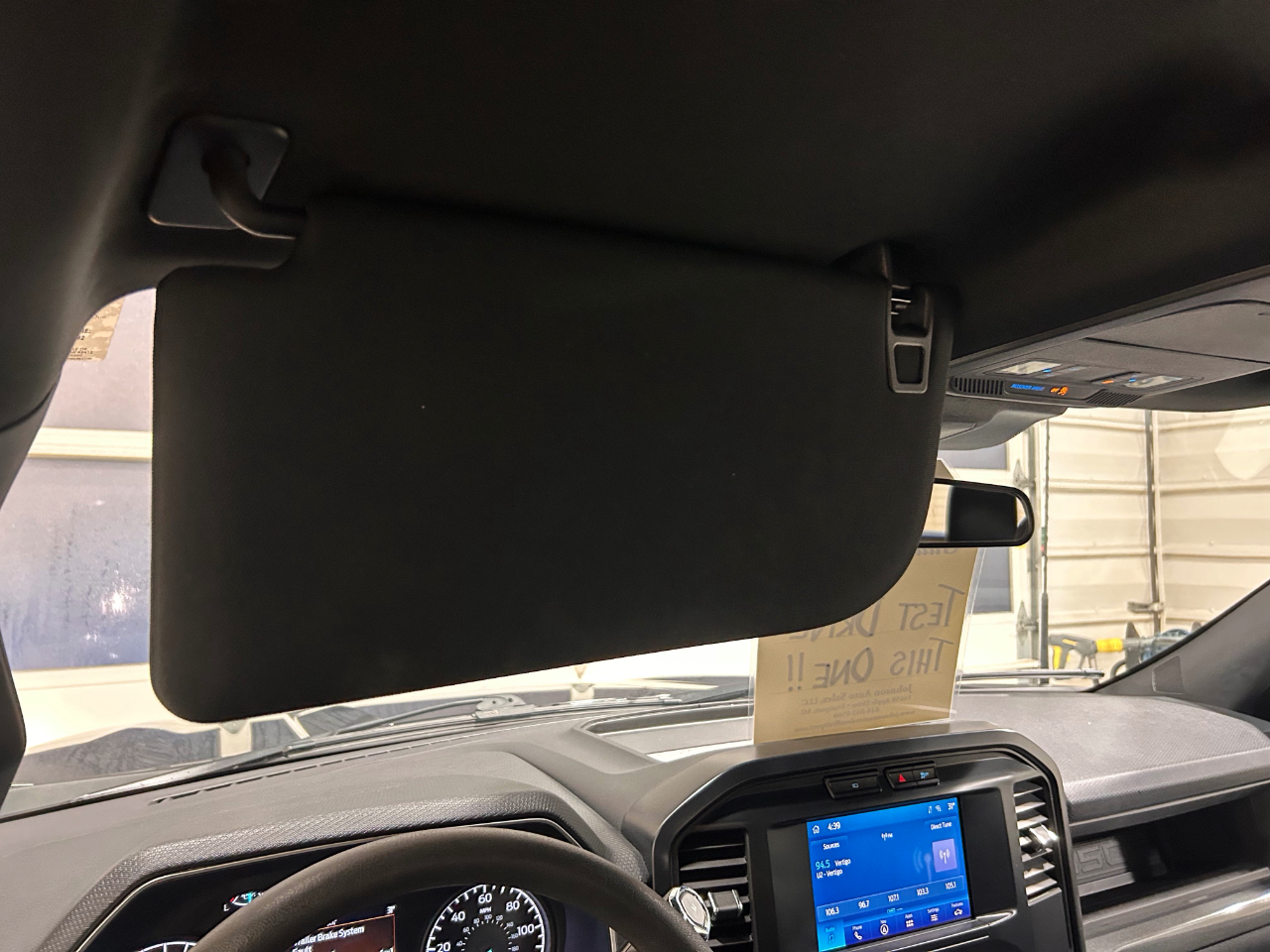 Ford F-150 XL 4WD SuperCrew 5.5' Box 2023