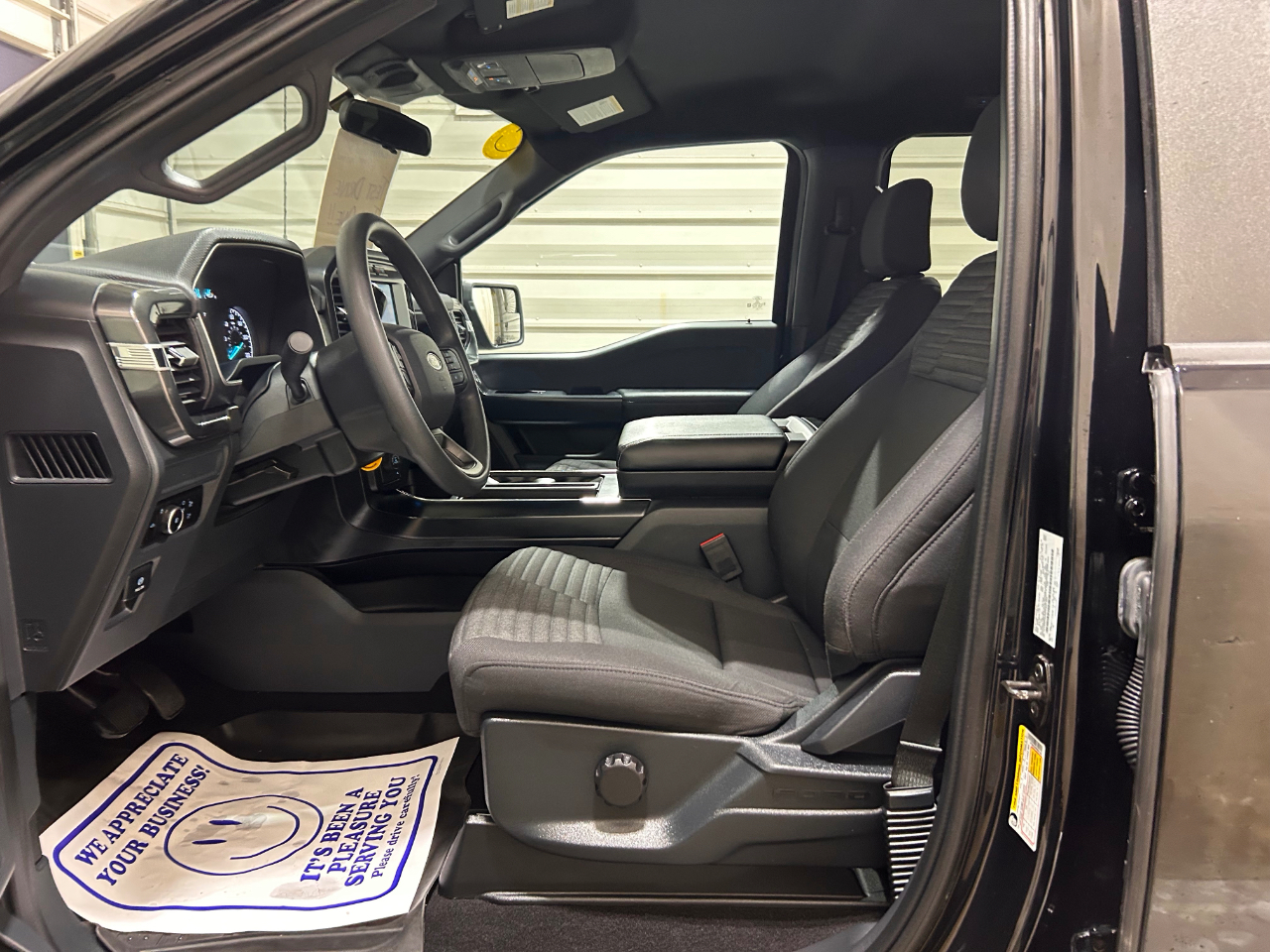 Ford F-150 XL 4WD SuperCrew 5.5' Box 2023