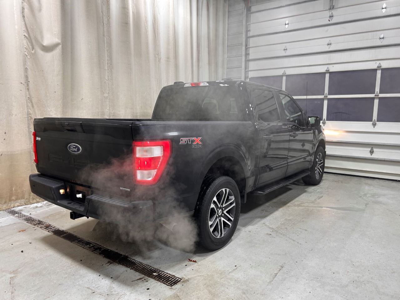 Ford F-150 XL 4WD SuperCrew 5.5' Box 2023