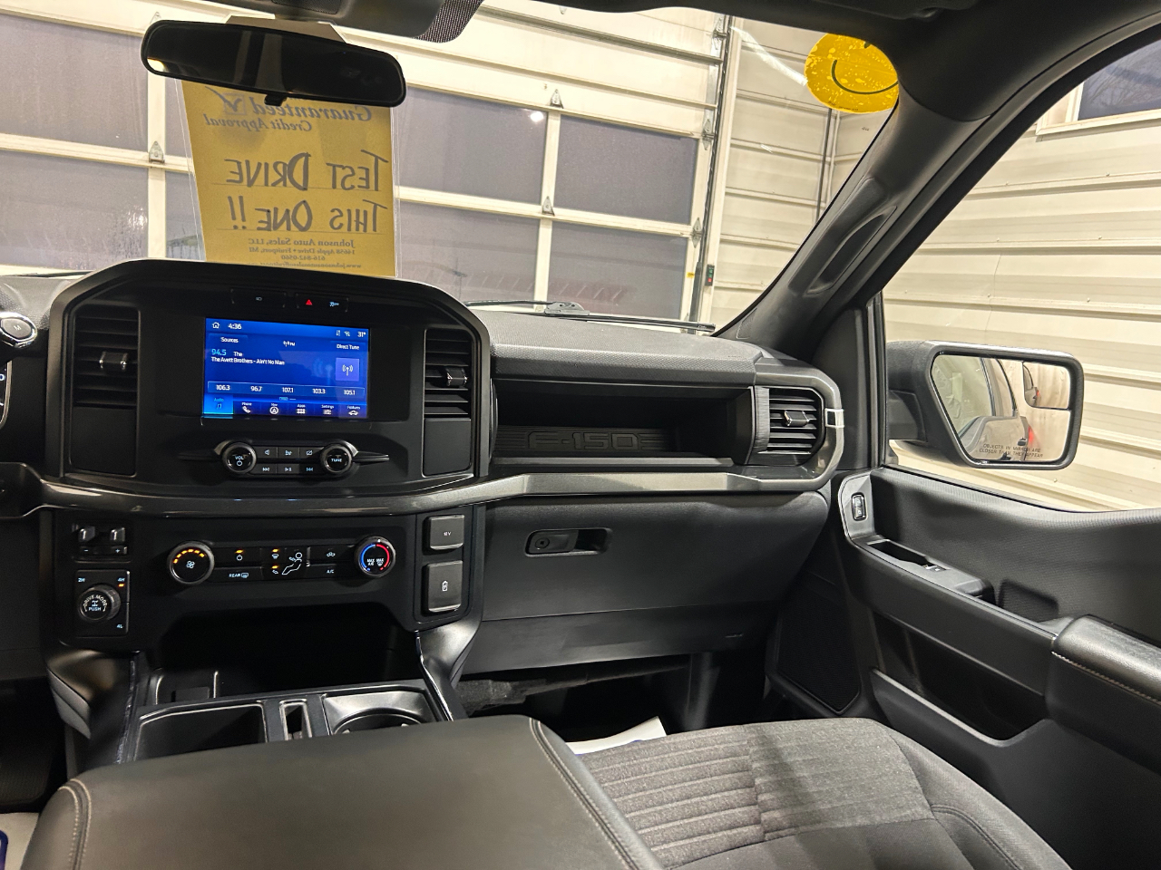 Ford F-150 XL 4WD SuperCrew 5.5' Box 2023