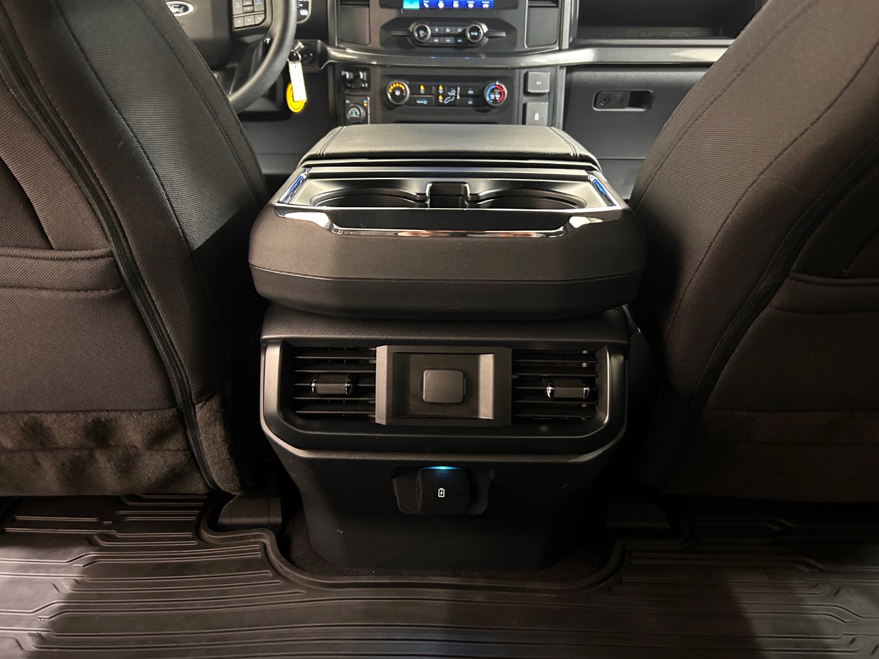 Ford F-150 XL 4WD SuperCrew 5.5' Box 2023