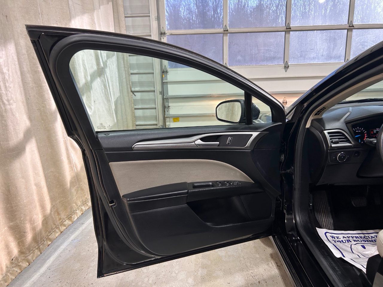 Ford Fusion S FWD 2019