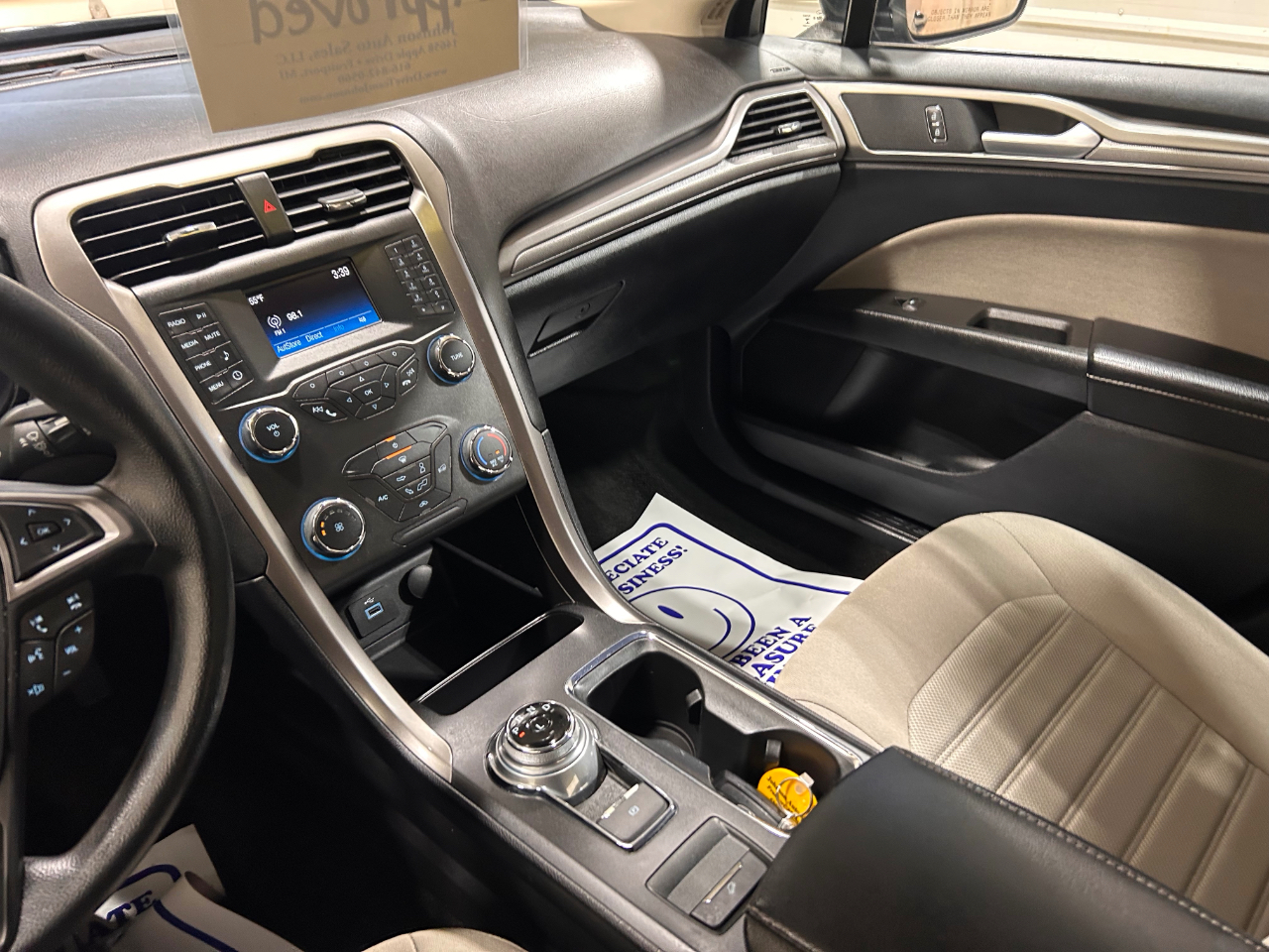 Ford Fusion S FWD 2019