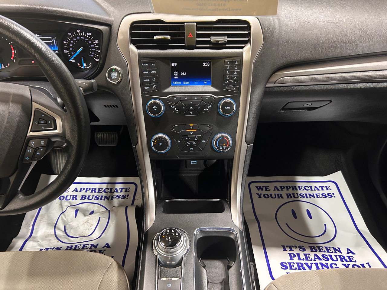 Ford Fusion S FWD 2019