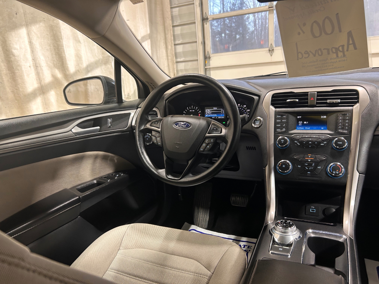 Ford Fusion S FWD 2019