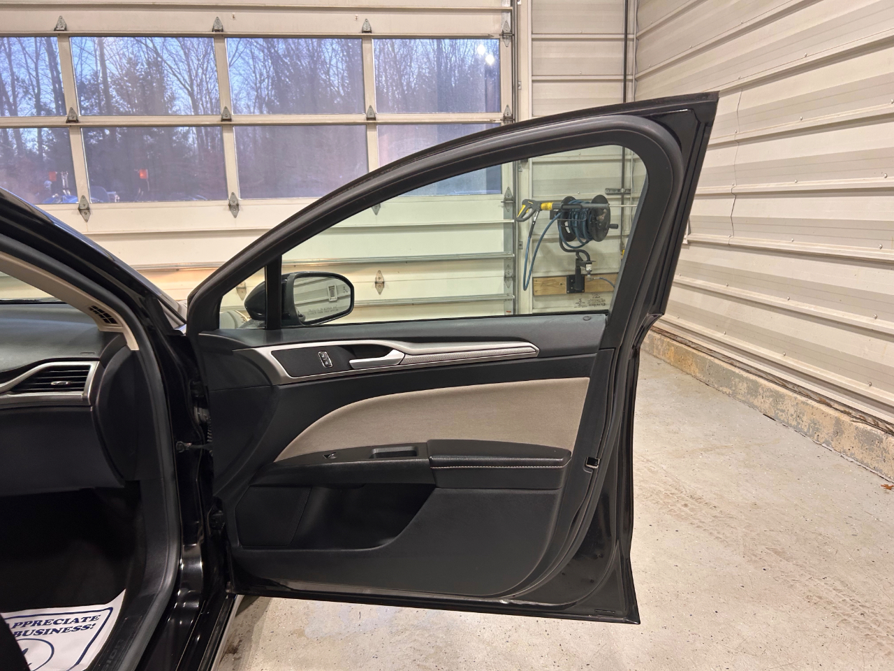 Ford Fusion S FWD 2019